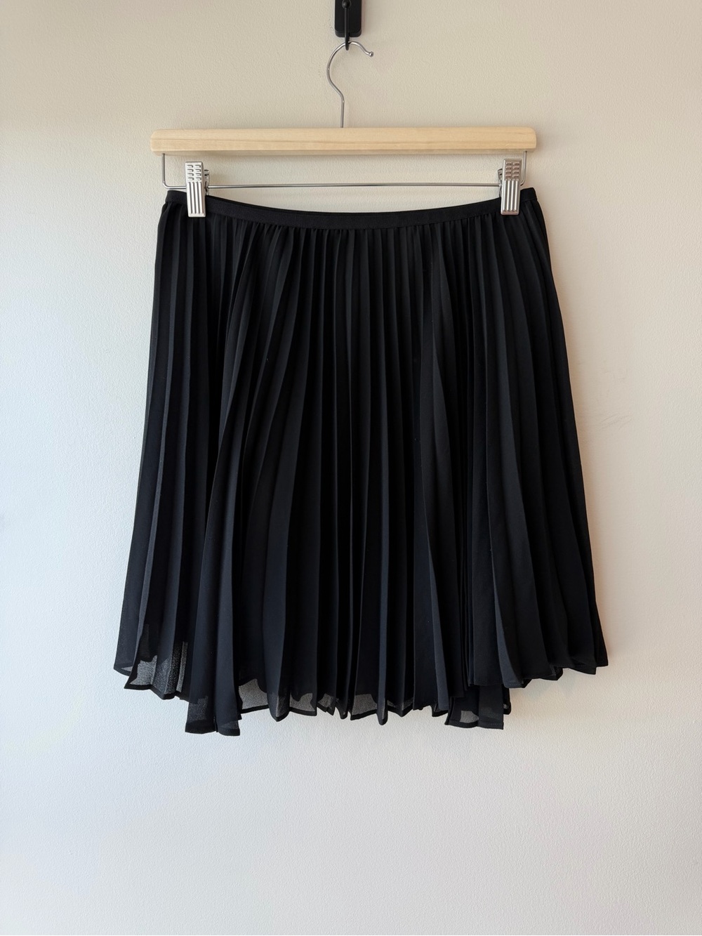 Babaton Document Pleated Mini Skirt - Black - Picture 6 of 6